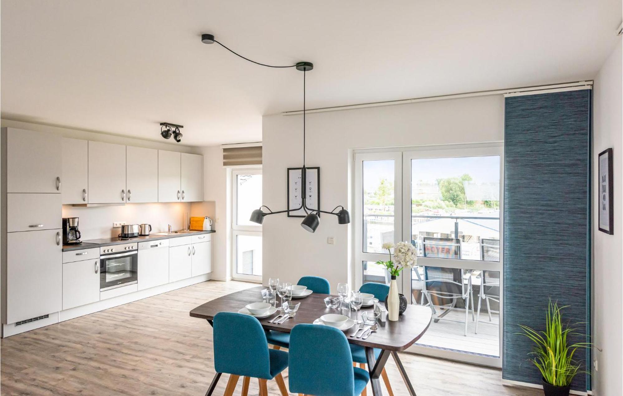 Amazing Apartment In Rechlin With Kitchen Extérieur photo